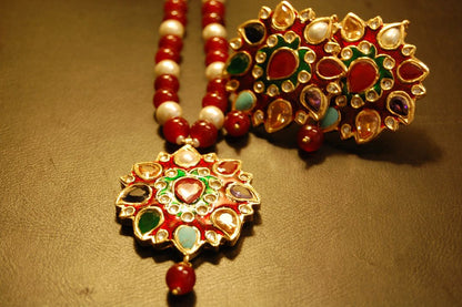 MULTI STONED PENDENT SET