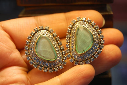 GREEN ZIRCON EARRINGS