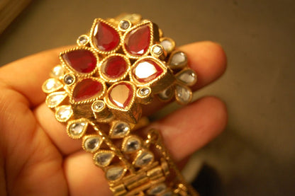 ELEGANT KUNDAN KARA WITH RED FLOWER