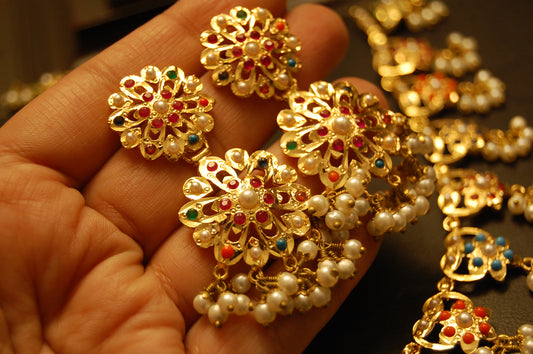 TRADITIONAL FLORAL NAURATAN EARRINGS