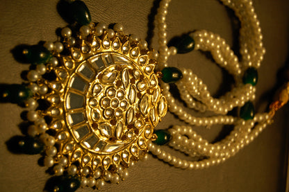 ELEGANT GREEN KUNDAN MALA