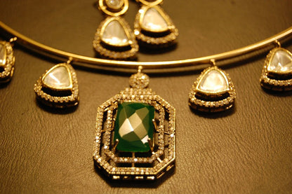 HASLI IN GREEN & POLKI SET