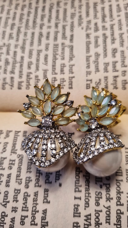JADE GREEN PEARL EARRINGS