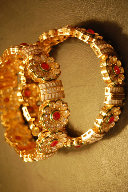 SINGLE FLORAL INDIAN KARA (OPENABLE)