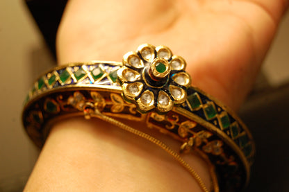 KARA IN MEENA & KUNDAN