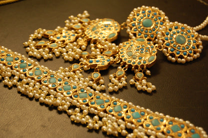 FEROZA & PEARLS CHOKER SET