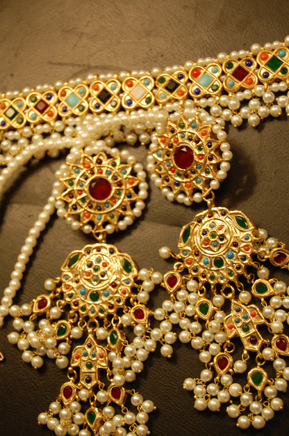 NAURATAN MULTI & PEARLS CHOKER SET