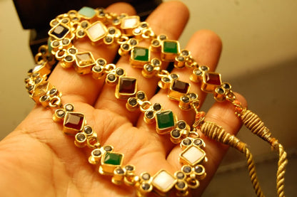 MULTI STONE NECKLACE