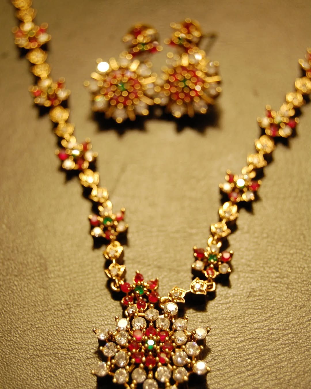SOUTH INDIAN NECKLACE SET IN RED, GREEN & ZIRCON