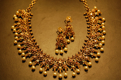 SOUTH INDIAN NECKLACE SET