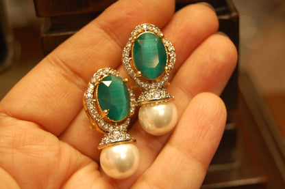 SEA GREEN EARRINGS IN ZIRCON & PEARLS