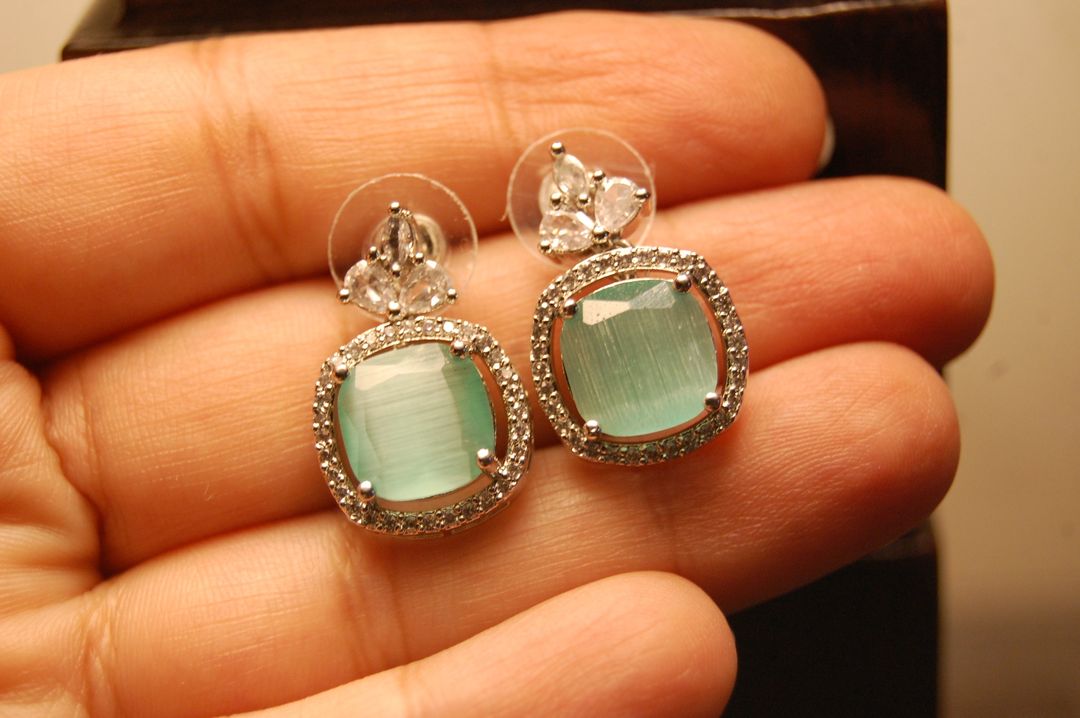 ELEGANT ZIRCON & JADE GREEN EARRINGS