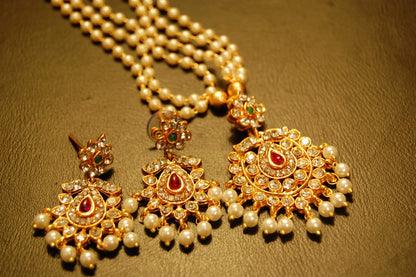 SOUTH INDIAN PEARL NECKLACE SET IN RED, GREEN & ZIRCON