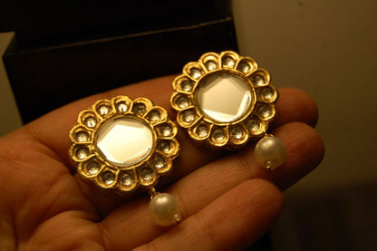 KUNDAN & PEARL MALA SET