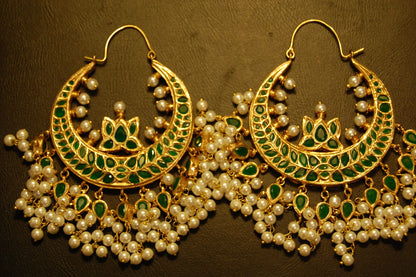 LARGE BALAS IN GREEN & PEARLS
