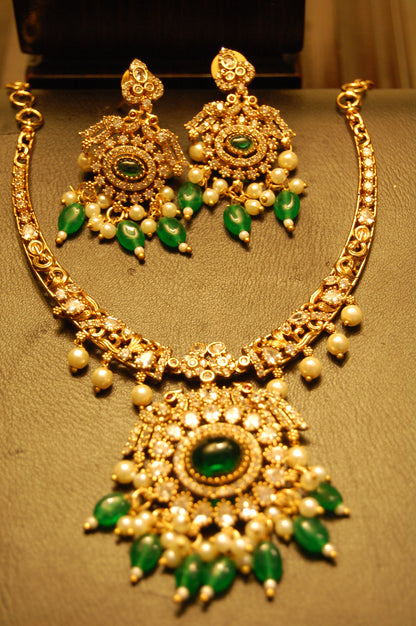 SOUTH INDIAN NECKLACE SET IN GREEN & ZIRCON
