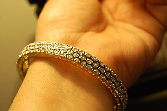 TIGER PRINT BANGLE WITH ZIRCON