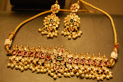SOUTH INDIAN CHOKER SET IN RED & GREEN