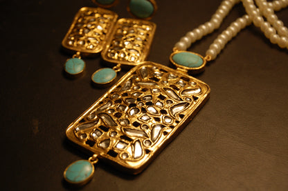 ELEGANT KUNDAN & FEROZA MALA SET