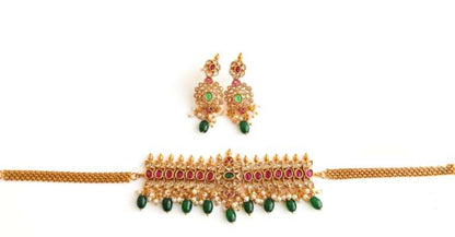 SOUTH INDIAN CHOKER SET IN RED & GREEN