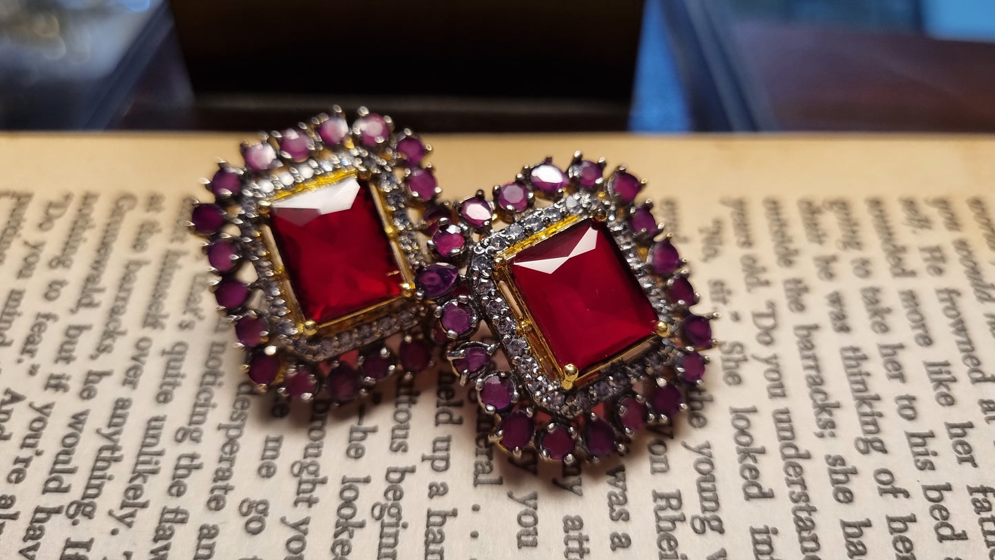 RED SQUARE EARRINGS
