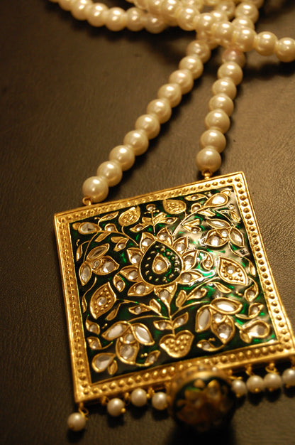 GREEN KUNDAN & MEENA MALA
