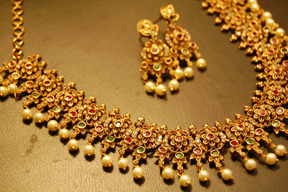 SOUTH INDIAN NECKLACE SET
