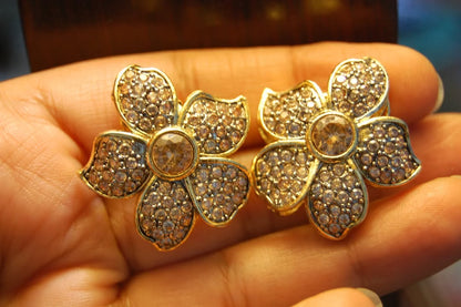 FLORAL CHAMPAGNE EARRINGS