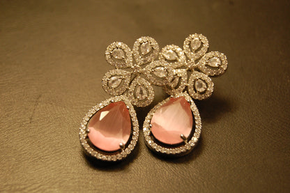 ZIRCON FLORAL EARRINGS IN PINK