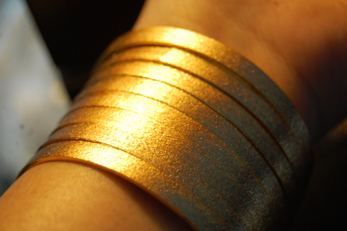 PAIR OF ELEGANT DULL GOLD BANGLES