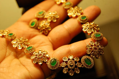 SOUTH INDIAN NECKLACE SET IN GREEN & ZIRCON