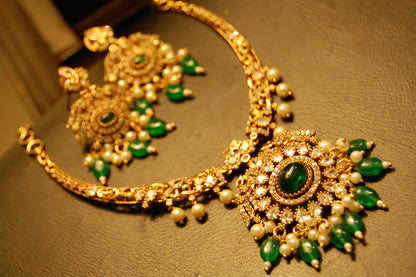 SOUTH INDIAN NECKLACE SET IN GREEN & ZIRCON