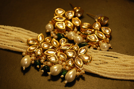 ELEGANT PEARL CHOKER SET IN GREEN