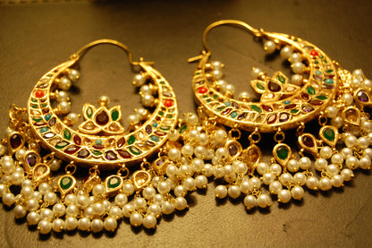 LARGE BALAS IN NAURATAN & PEARLS