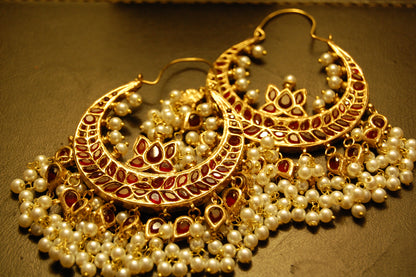 BALAS IN RED & PEARLS