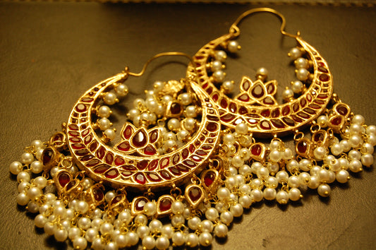 BALAS IN RED & PEARLS