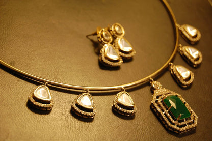 HASLI IN GREEN & POLKI SET