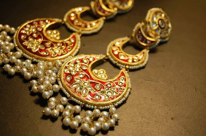 LONG KUNDAN & RED MEENA EARRINGS