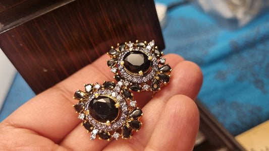 BLACK STONE EARRINGS
