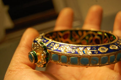 FEROZA & BLUE MEENA KARA