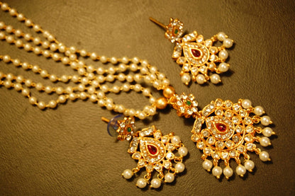 SOUTH INDIAN PEARL NECKLACE SET IN RED, GREEN & ZIRCON