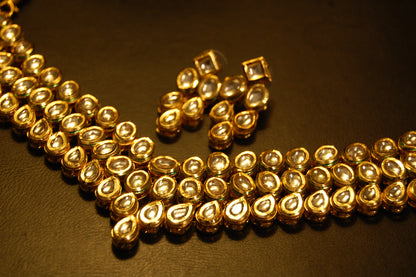 KUNDAN GULUBAND SET
