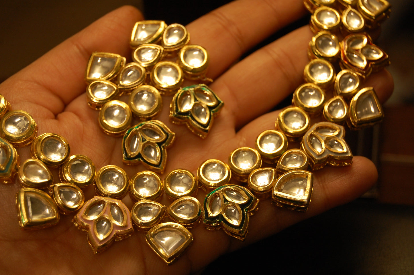 ELEGANT KUNDAN SET