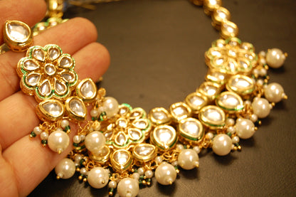 ELEGANT KUNDAN & MEENA SET