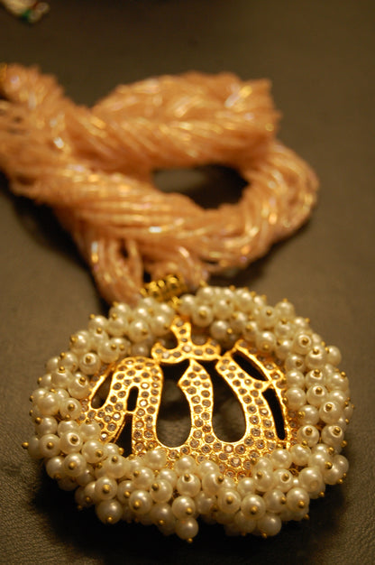 CALLIGRAPHIC PENDENT IN PINK MALA