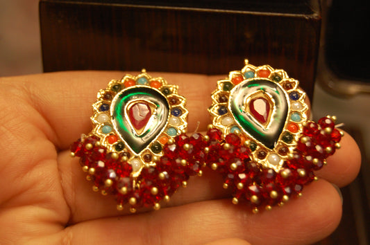 MULTI STONE EARRINGS WITH GREEN MEENA