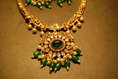 SOUTH INDIAN NECKLACE SET IN GREEN & ZIRCON