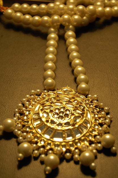 ELEGANT KUNDAN MALA