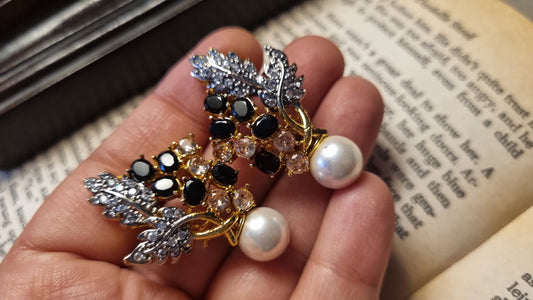 BLACK & ZIRCON EARRINGS