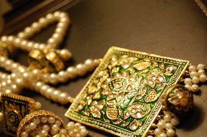 MALA & JHUMKA SET IN KUNDAN WITH GREEN MEENA